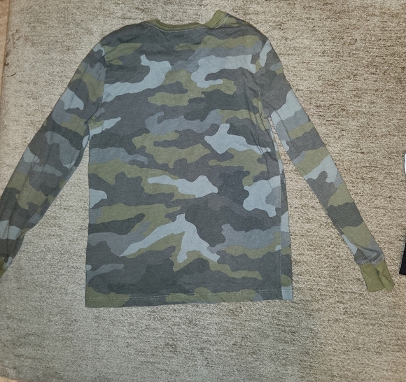Cat & Jack Other - Cat & Jack Green and Gray Camo Tee